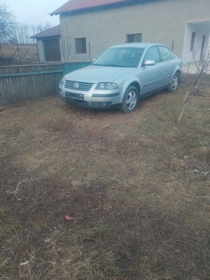 De vânzare, VW Passat ,2l benzină ,cutie automată, an 2002 , distribuția schimbată,  - imagine 2
