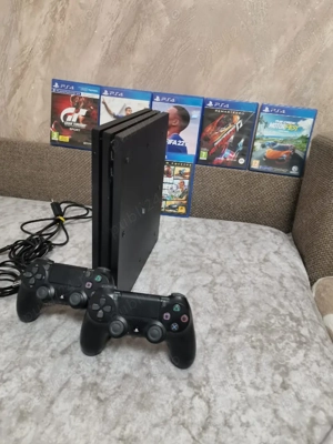 PlayStation 4 PRO  - imagine 2