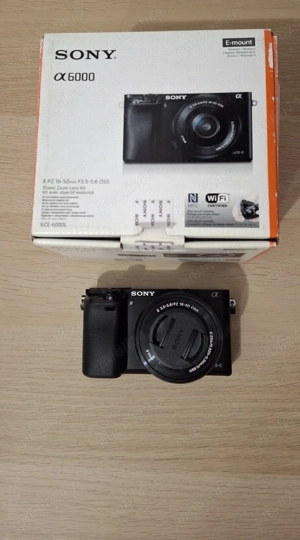 Sony Alpha A6000 16-50mm Kit