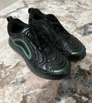 Nike Air Max 720