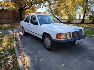 De vanzare Mercedes 190 2.3 benzina automat Vehicul Istoric