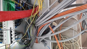 Electrician executa lucrari - imagine 4