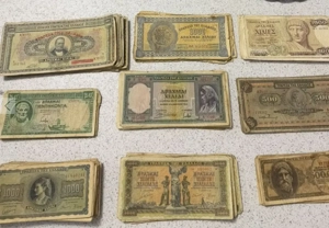 Cumpar bancnote ,monede sau timbre vechi