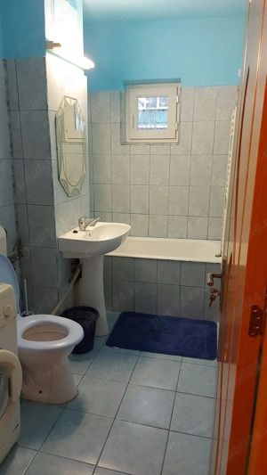 proprietar,inchiriez apartartament 2 camere Aradului