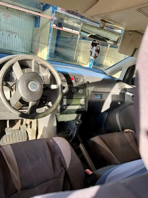 Vand VW Touran 1,9 TDI.  - imagine 4