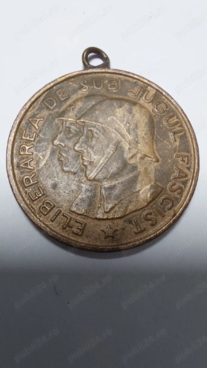 Medalia  Eliberarea de sub jugul fascist    variantă populară   propagandistică