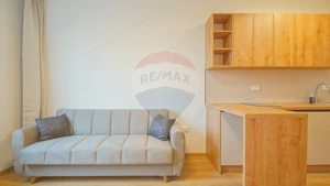 Comision 0% | Garsoniera / Camera in Tractorul - imagine 6