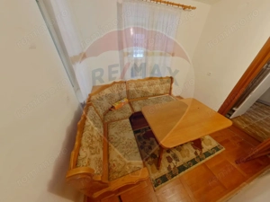 Casă / Vilă cu 8 camere de vânzare - imagine 9