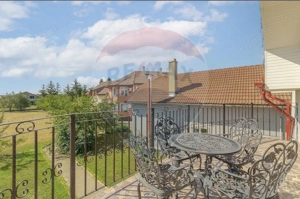 Casă / Vilă cu 16 camere de vânzare Sanmartin/Stefan cel Mare - imagine 16