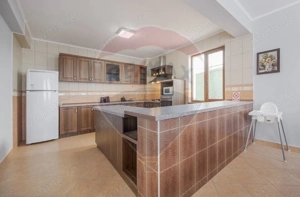 Casă / Vilă cu 16 camere de vânzare Sanmartin/Stefan cel Mare - imagine 18