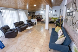 Vila 5 camere complet mobilata, foișor, teren generos - imagine 3