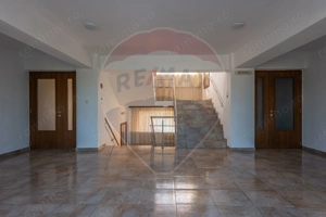 Hotel de vanzare la cateva minute de Podul Mogosoaia - imagine 6