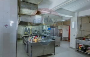 Hotel de vanzare la cateva minute de Podul Mogosoaia - imagine 15