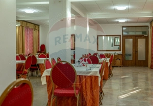 Hotel de vanzare la cateva minute de Podul Mogosoaia - imagine 13