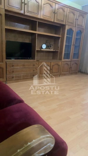 Apartament 3 camere , Centrala Proprie , Zona Aradului