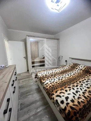 Apartament cu 2 camere. Giroc, Centrala Proprie - imagine 5