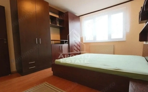 Apartament cu 2 camere, zona Complex Studentesc, Centrala Proprie - imagine 3