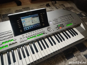 Orga profesionala Yamaha Tyros 2