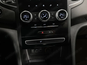 Renault Megane - imagine 16