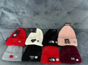 Caciulă unisex cu logo 