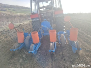 Vând semănătoare spc 4 