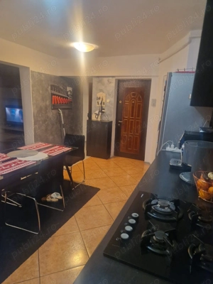 Apartament 4 camere de vânzare   Cartier Tudor, zona Macul Roșu - imagine 4