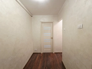 Garsoniera Tiglina 1 etaj 1 pretabila birou - imagine 7