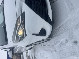 Toyota Yaris Hibrid - imagine 6