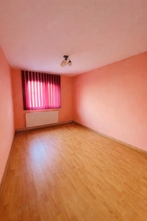 Vand apartament 3 camere   Sfantu Gheorghe - imagine 8