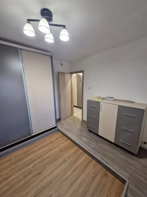 3 cam decomandat centrala proprie 2 bai zona Soarelui - imagine 3