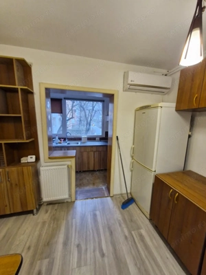 3 cam decomandat centrala proprie 2 bai zona Soarelui - imagine 8