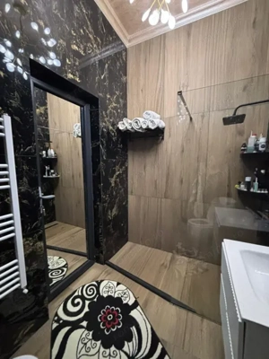 3 imobile distincte poziționate într-o curte cu teren de 715 mp-990 000 euro - imagine 9