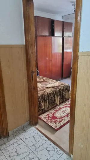 Vând apartament in centrul orașului Tulcea deasupra restaurantului Tridentul mare - imagine 7