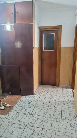 Vând apartament in centrul orașului Tulcea deasupra restaurantului Tridentul mare - imagine 5