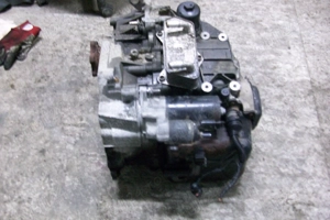 dezmembrez vw golf 5 motor 1,9 tdi 2,0 tdi  - imagine 9