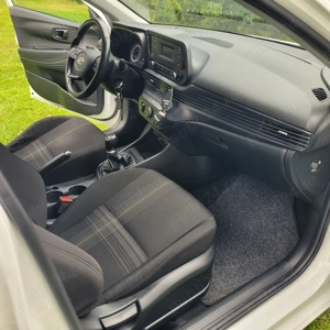 Vând Hyundai i20 ,an fabricație 2 km,unic proprietar - imagine 9