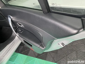 Renault Latitude 2.0 Diesel 150 CP An 2012 - imagine 17