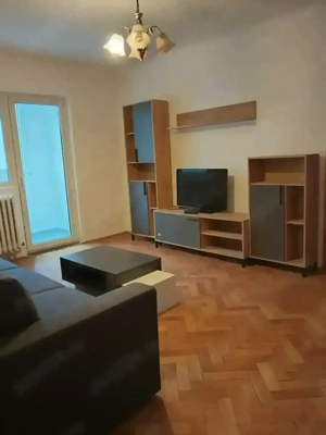 Apartament 3 camere de închiriat
