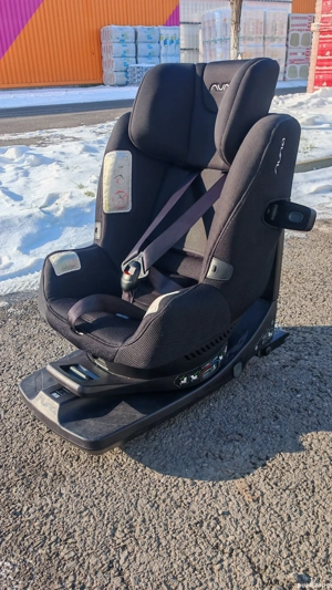 Scaun auto rotativ 360 NUNA