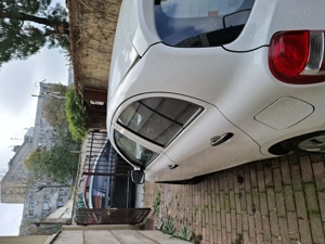 Vând Nissan Micra, alb an 2011 - imagine 4