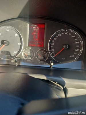 vw Touran 2.0tdi - imagine 2