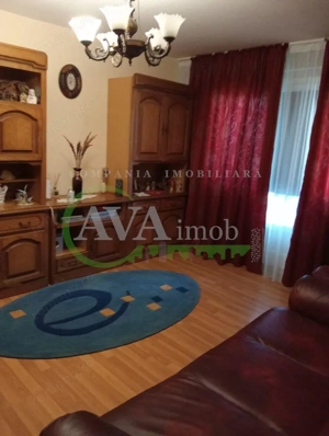 Apartament 2 camere semidecomandat zona  Cora