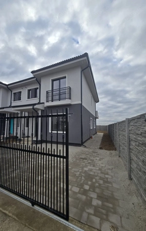 Giroc-Bld. Aviatiei | 5 camere | 3 bai | Bucatarie inchisa | Asfalt - imagine 2