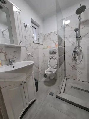 Proprietate modernă cu două locuințe – Zonă Centrală - imagine 13