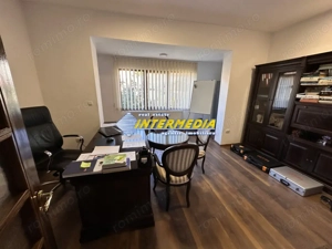 Spatiu Comercial I Cetate I 300 mp I Pretabil Clinica, Cabinete, Salon, Birouri