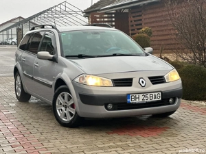 Renault Megane II Estate 1.6 Pack Authentique - imagine 2