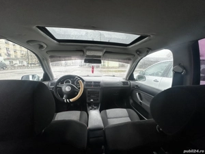 Vând golf 4 1.6 benzină  - imagine 4