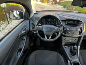 Ford Focus 1.0 EcoBoost Trend - imagine 9
