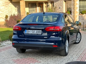 Ford Focus 1.0 EcoBoost Trend - imagine 6