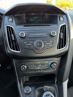 Ford Focus 1.0 EcoBoost Trend - imagine 18